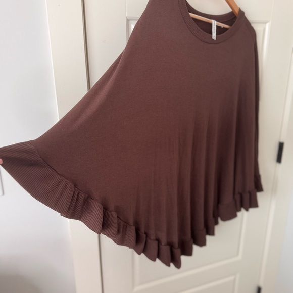 Zenana Outfitters Ruffle Hem Tunic Top – Brown – L/XL NWOT - Picture 3 of 4